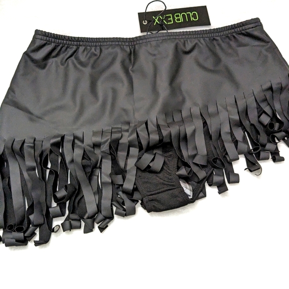 NWT. Asymmetrical fringe skort. BRANDIS CLUBEXX. Size small. - Picture 1 of 6